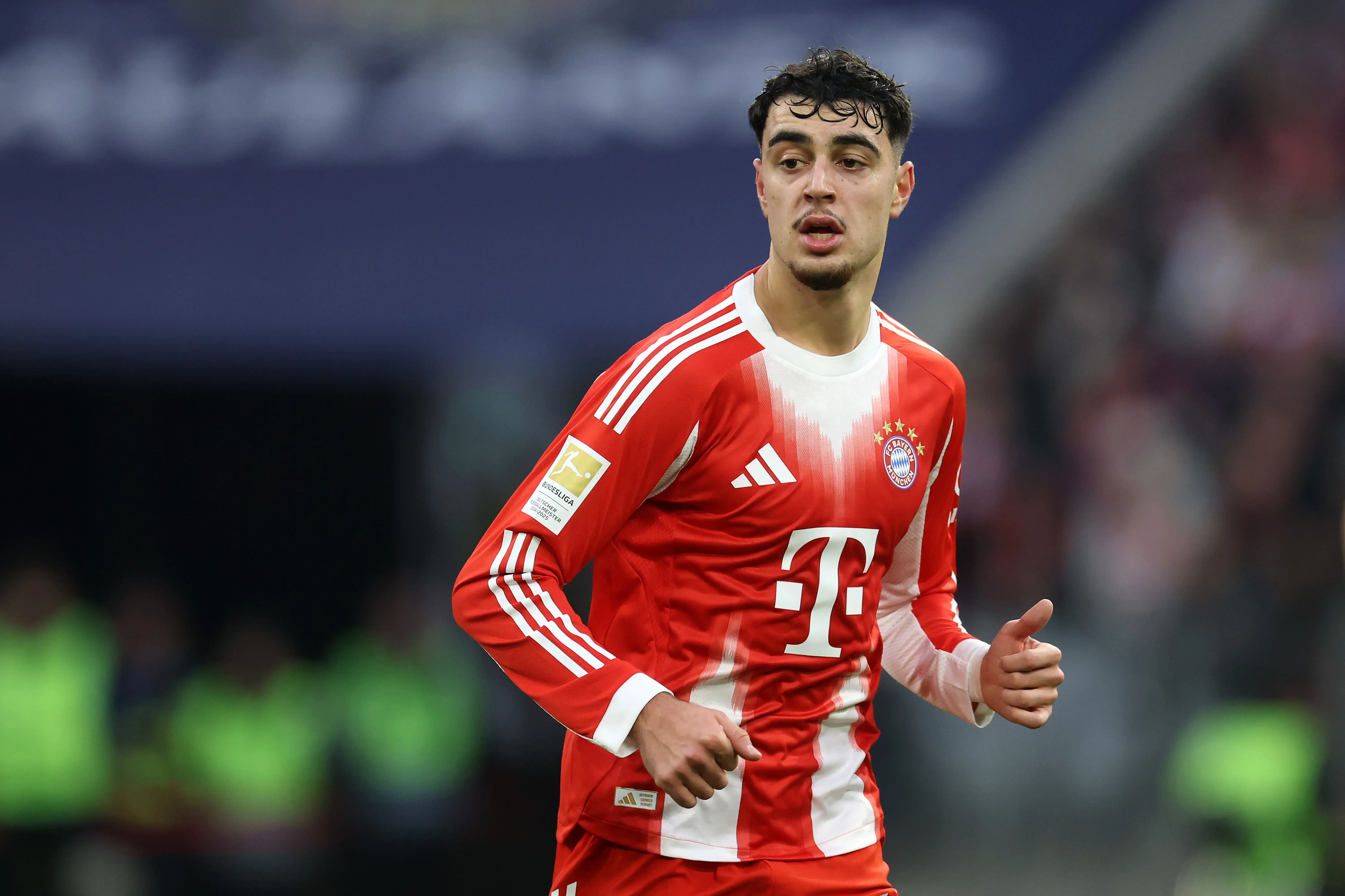 Pavlovic pelo Bayern de Munique. Foto: Alexander Hassenstein/Getty Images