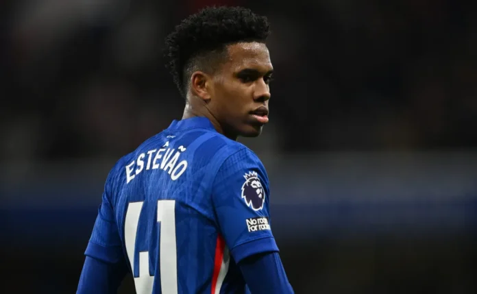 Estêvão vai jogar em Bournemouth x Chelsea neste sábado (06) pela Premier League?￼