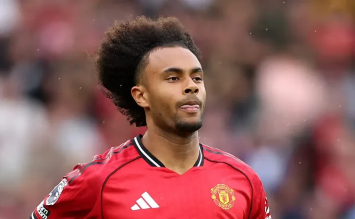 Manchester United vai contratar atacante após a saída de Zirkzee