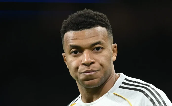 Mbappé vira desfalque no Real Madrid e ficará fora de combate por três semanas