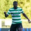 Ousmane Diomande, do Sporting CP, em ação durante o amistoso de pré-temporada entre Sporting CP e Villarreal, no Estádio Nacional do Jamor, em 25 de julho de 2025, em Oeiras, Portugal. (Foto: Gualter Fatia/Getty Images)