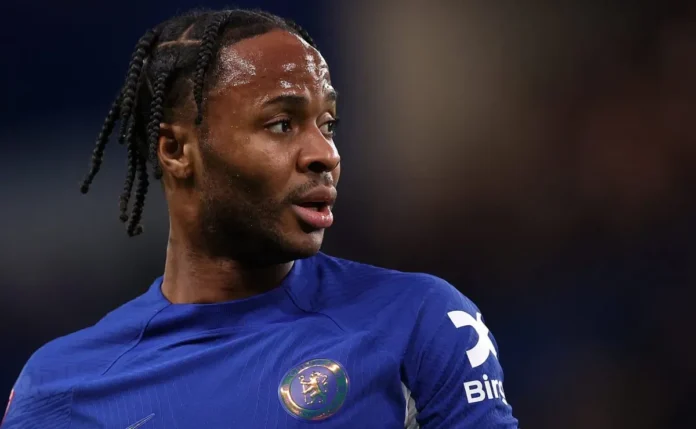 Sterling entra na mira do Leeds e pode deixar o Chelsea