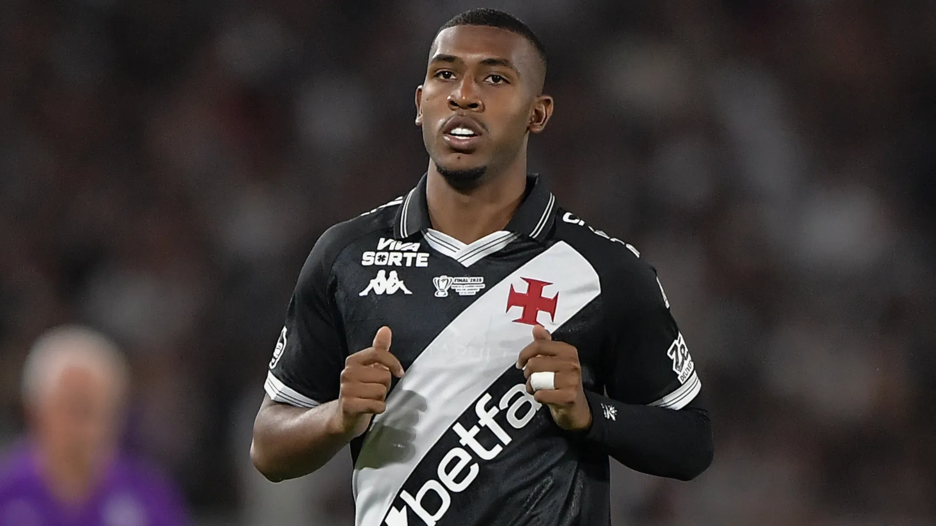 Rayan durante partida pelo Vasco