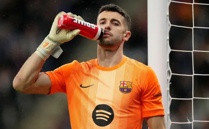 Espanyol x Barcelona tem defesa absurda de Joan García