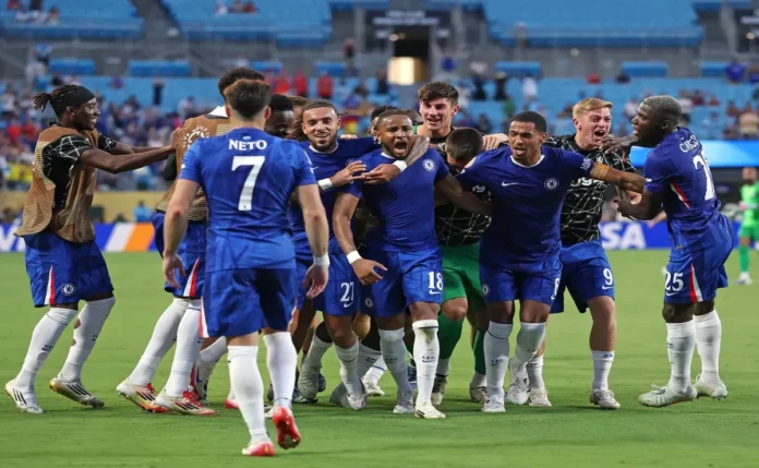 Contratado pelo Chelsea, Liam Rosenior ‘esquenta’ discussões na França