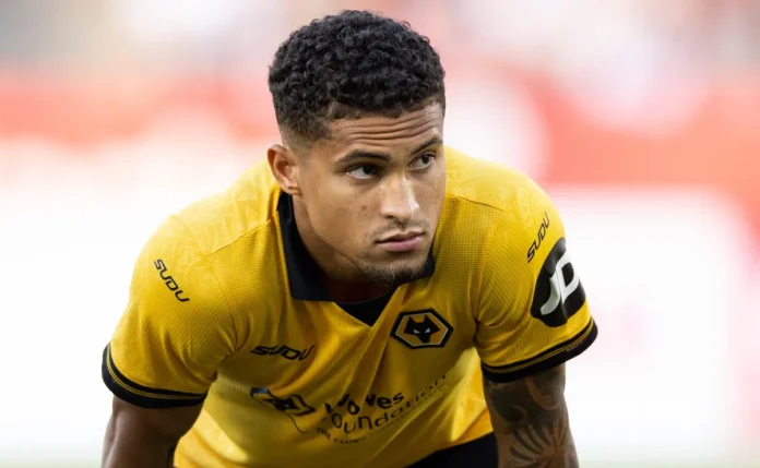 Manchester United cogita fazer oferta por João Gomes na reta final da janela de transferências