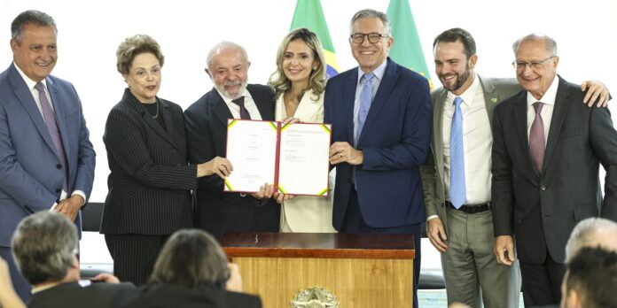 Governo federal vai construir primeiro hospital inteligente do SUS