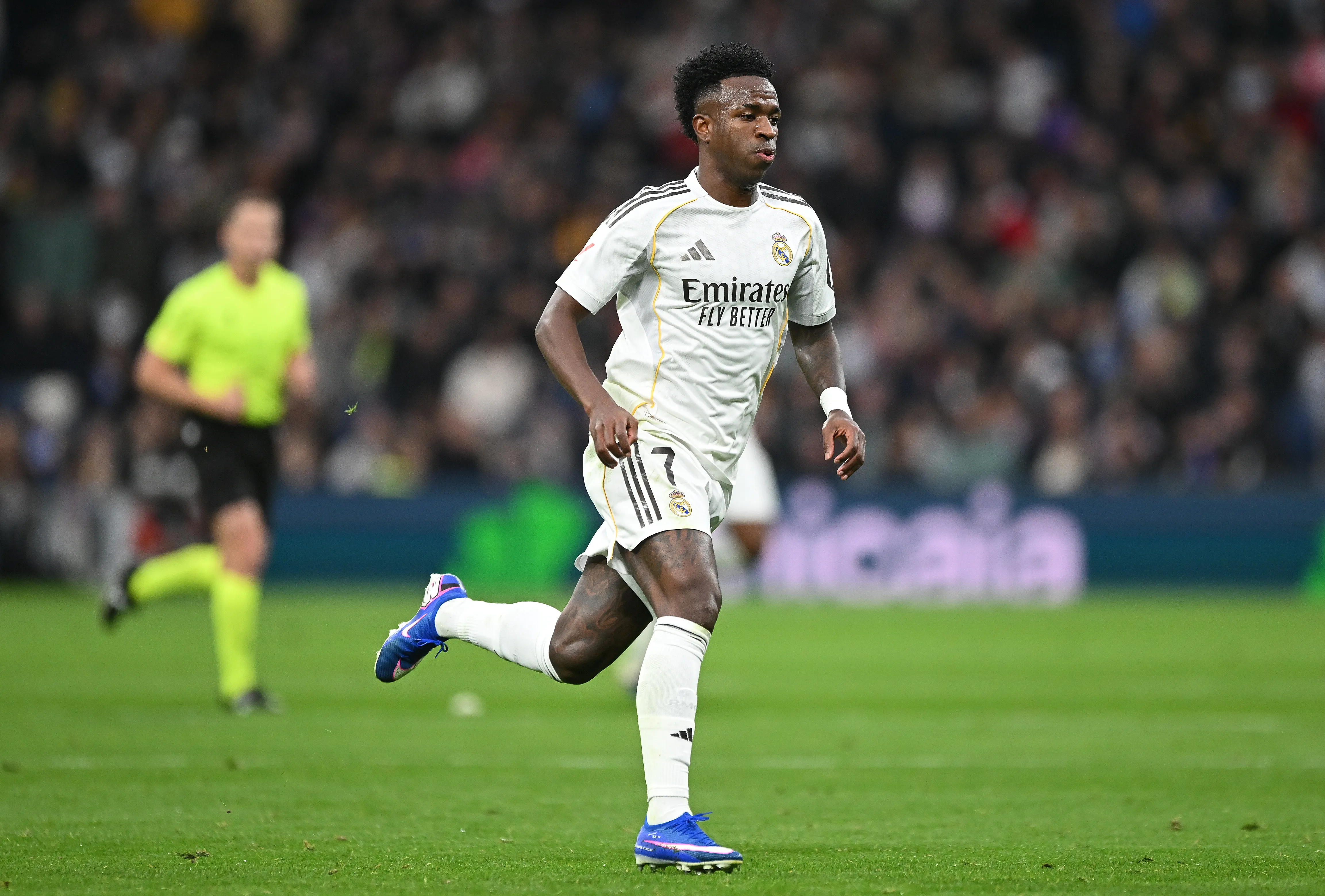 Vinicius Júnior pode sair (Foto: Denis Doyle/Getty Images)