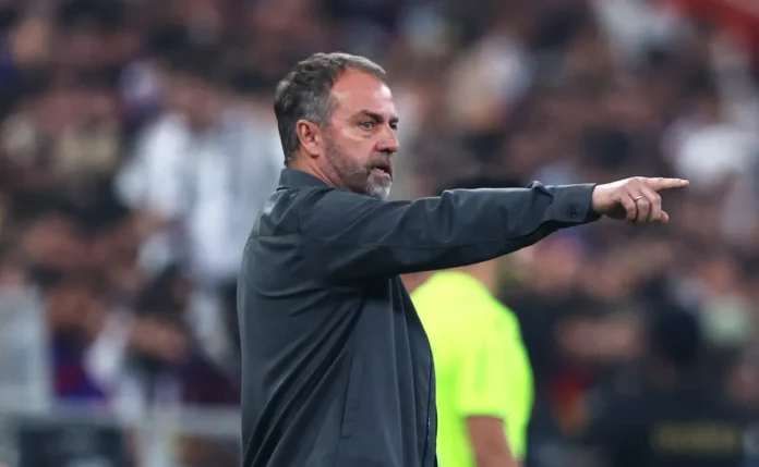 Hansi Flick rebate críticas ao Barcelona citando eliminação do Real Madrid na Copa do Rei