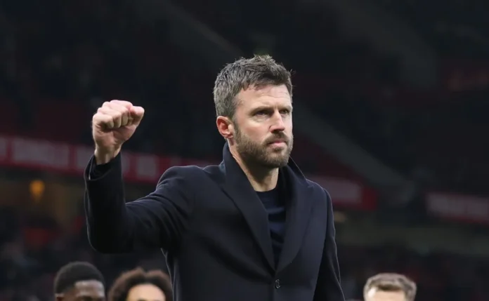 Michael Carrick admite que Manchester United terá dificuldade em repor a saída de Casemiro