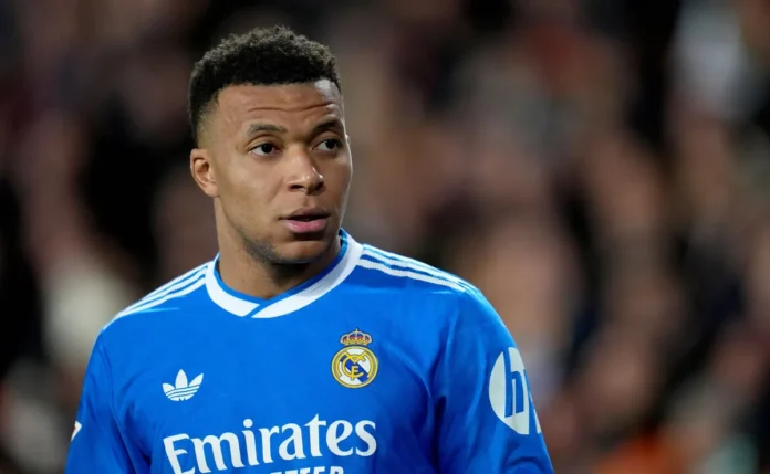 Real Madrid divulga lista de relacionados e confirma desfalque de Mbappé contra o Benfica