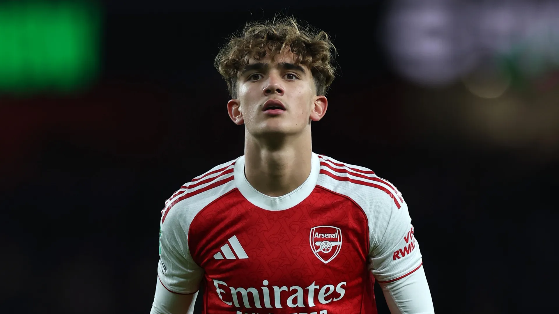 Arsenal descarta Leon Goretzka e deve apostar em Max Dowman