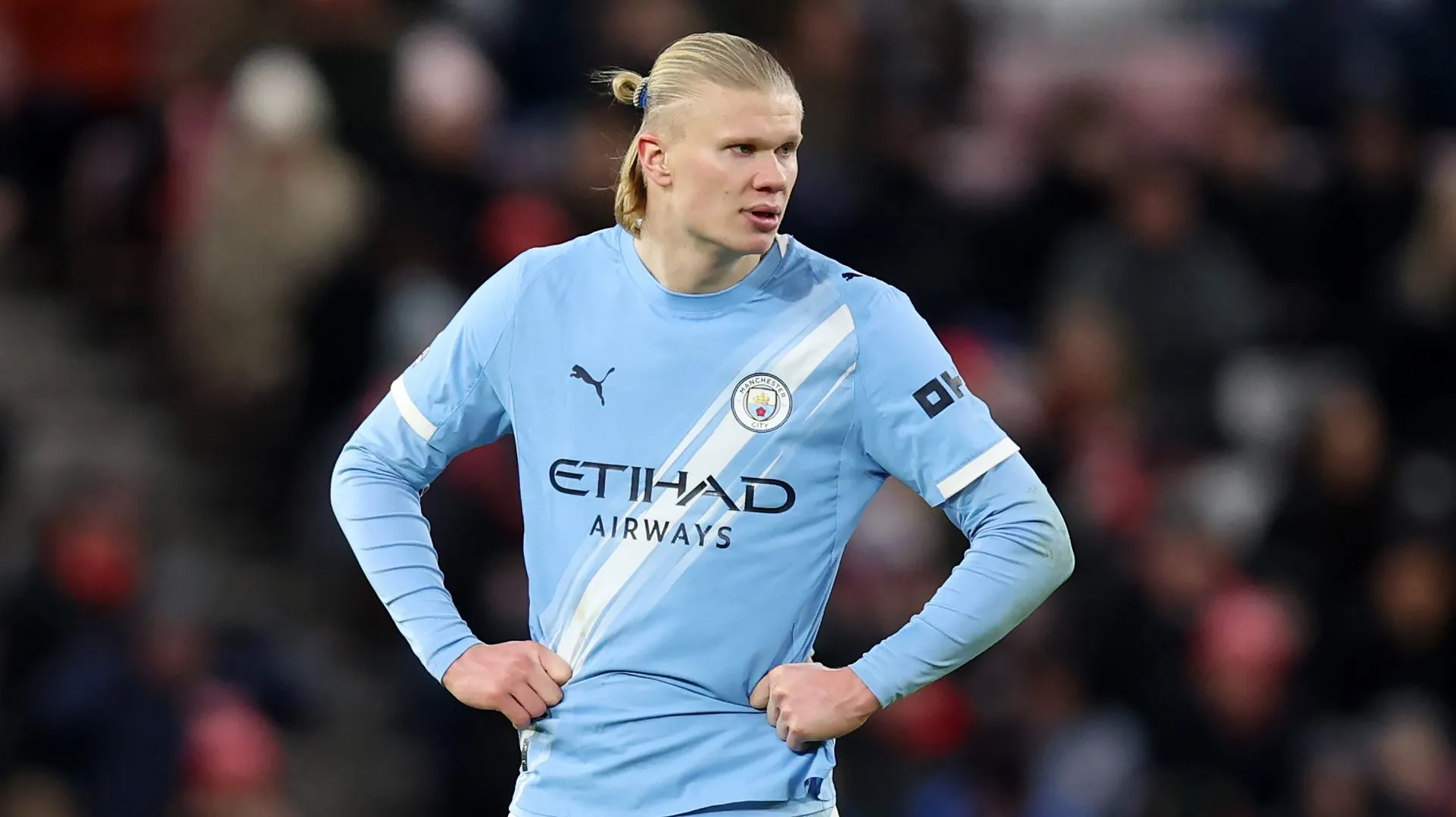 Haaland em campo pelo Manchester City