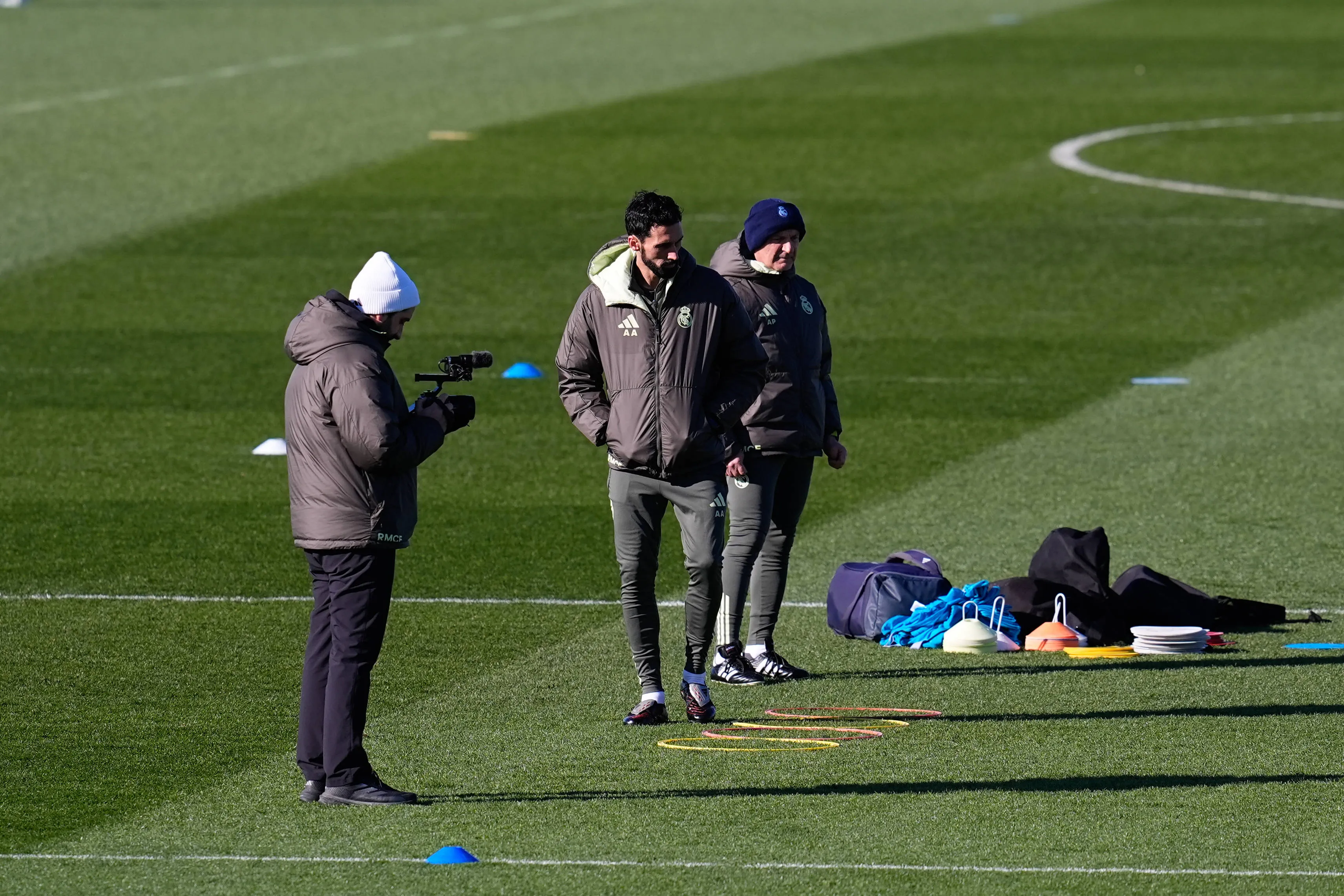 Alvaro Arbeloa e Antonio Pintus durante o dia de treinamento do Real.Madrid (Foto: IMAGO / ZUMA Press Wire).