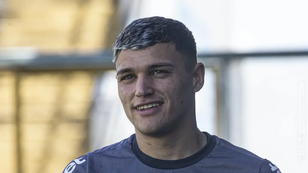 Nico Ferreira, atacante uruguaio que se junta ao Ceará.